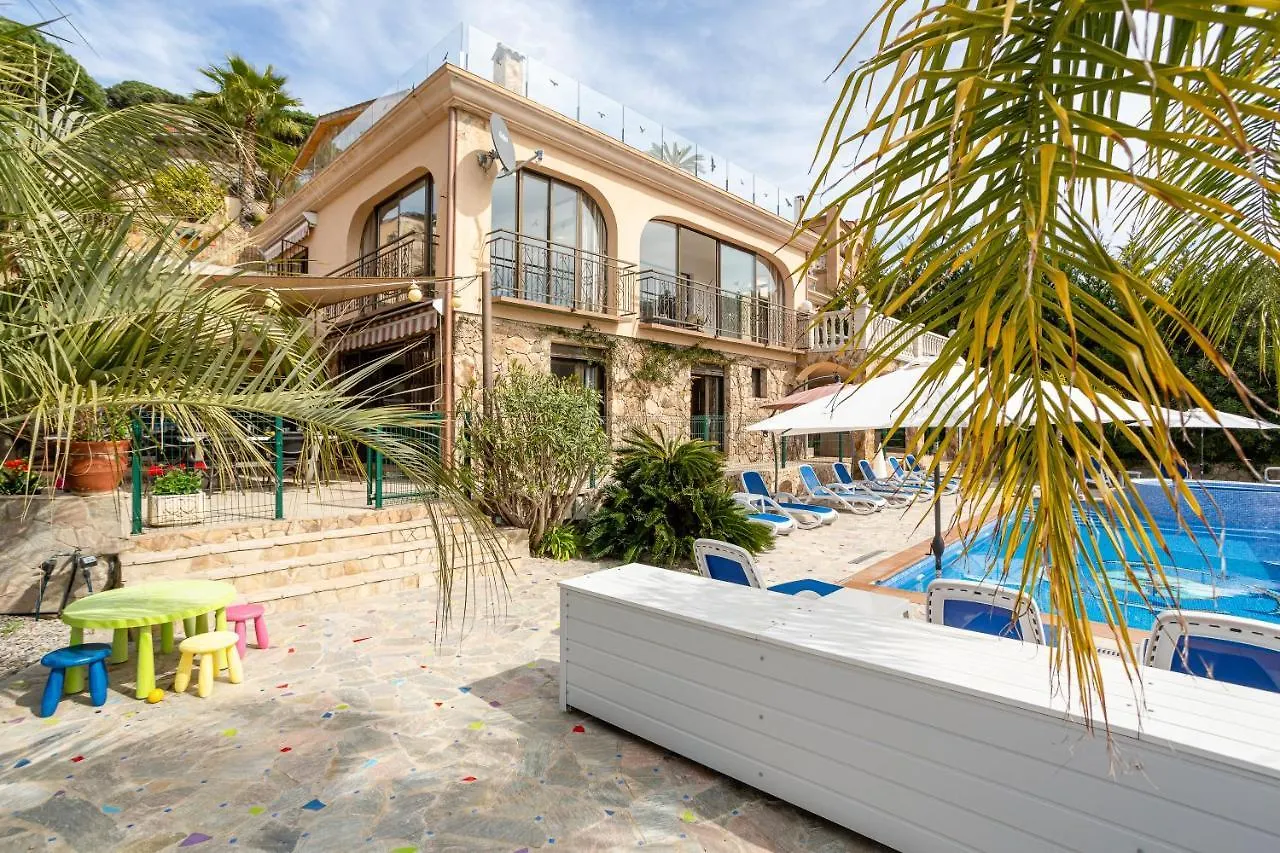 Villa Casa Pollino In Lloret De Mar Spain