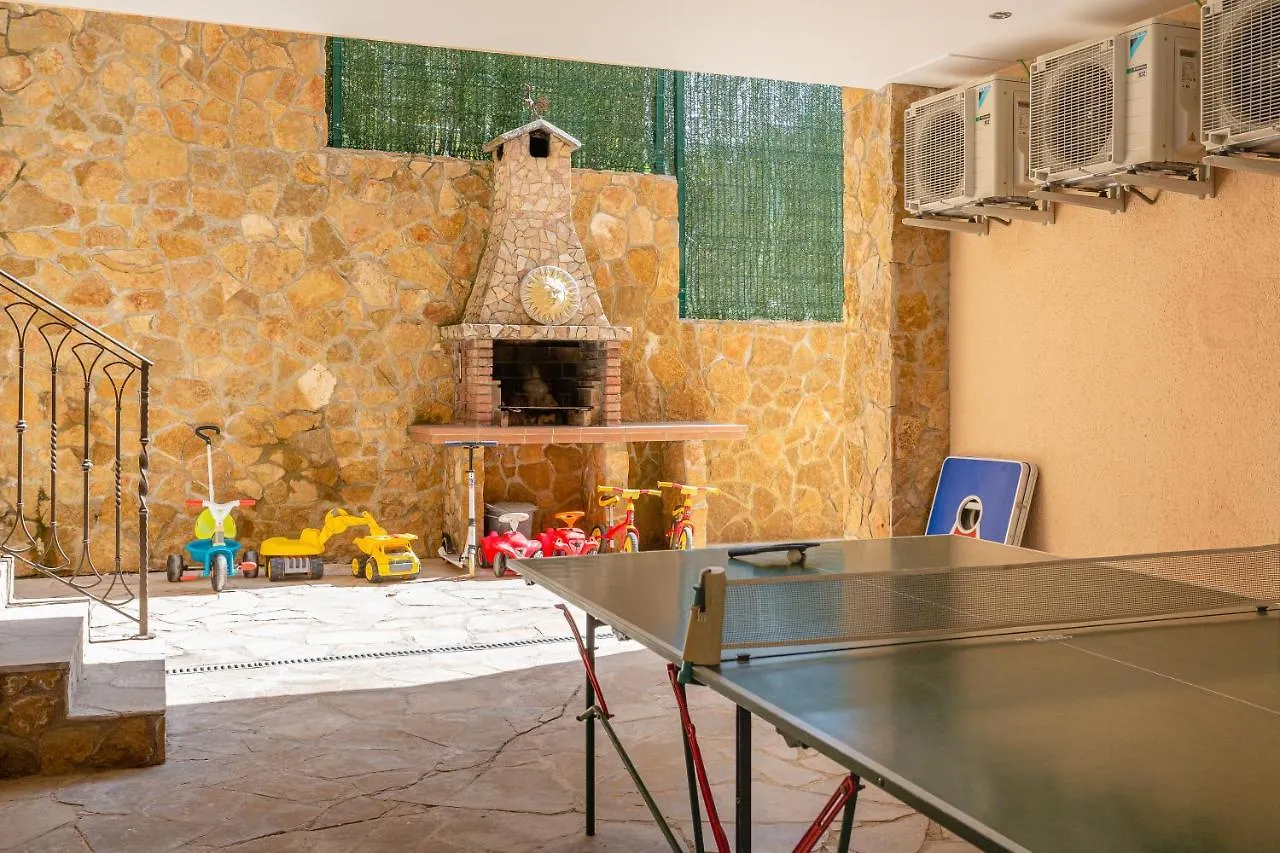 Villa Casa Pollino In Lloret De Mar